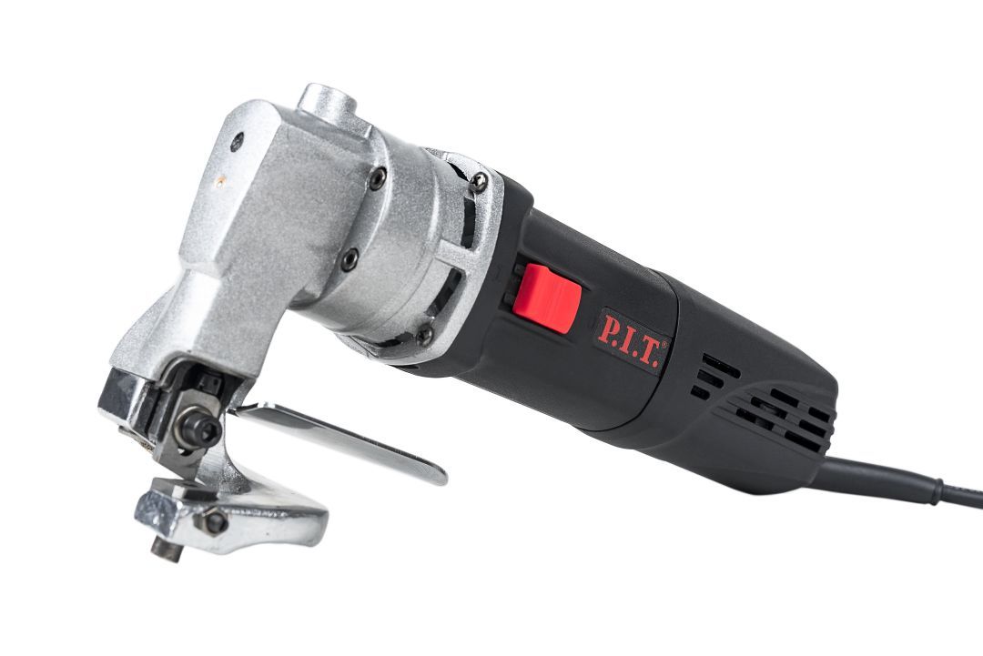 Листовые электроножницы по металлу P.I.T. PDJ 250-C Pro